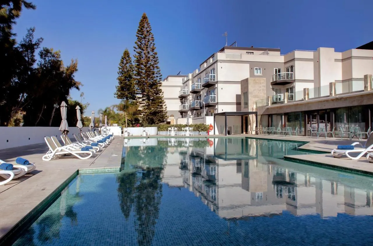 Urban Valley Resort & Spa San Gwann 4*,
